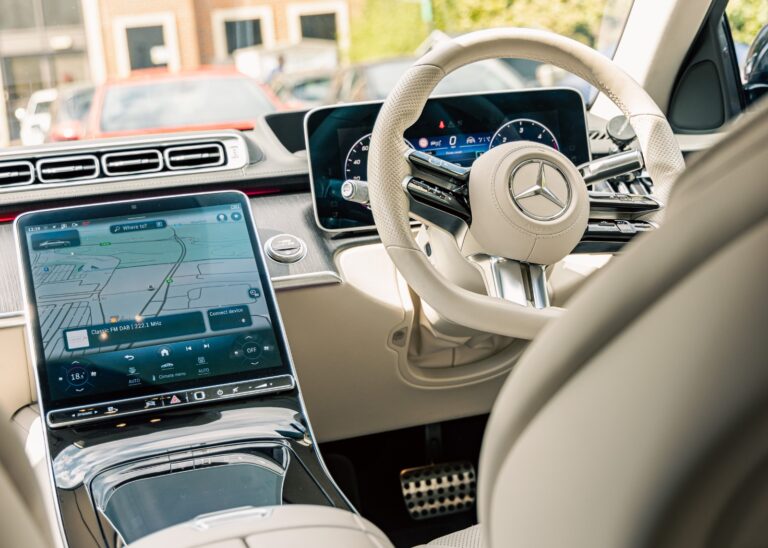 How Do I Book a Chauffeur Service in Bristol?